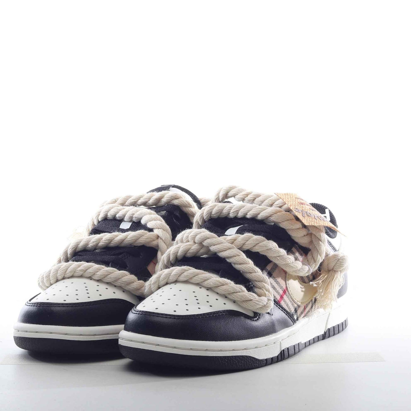 Nike SB Dunk Low