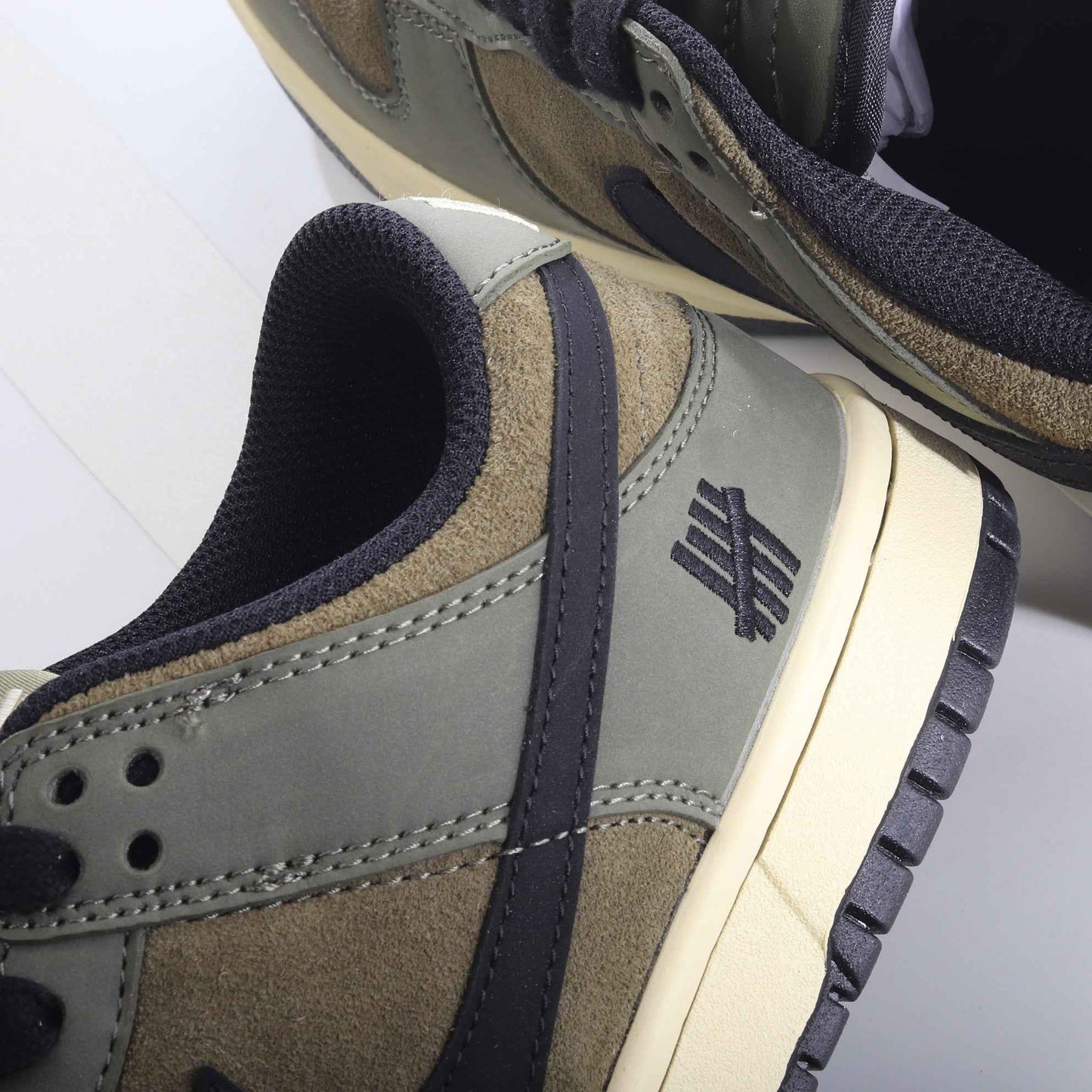 Nike SB Dunk Low