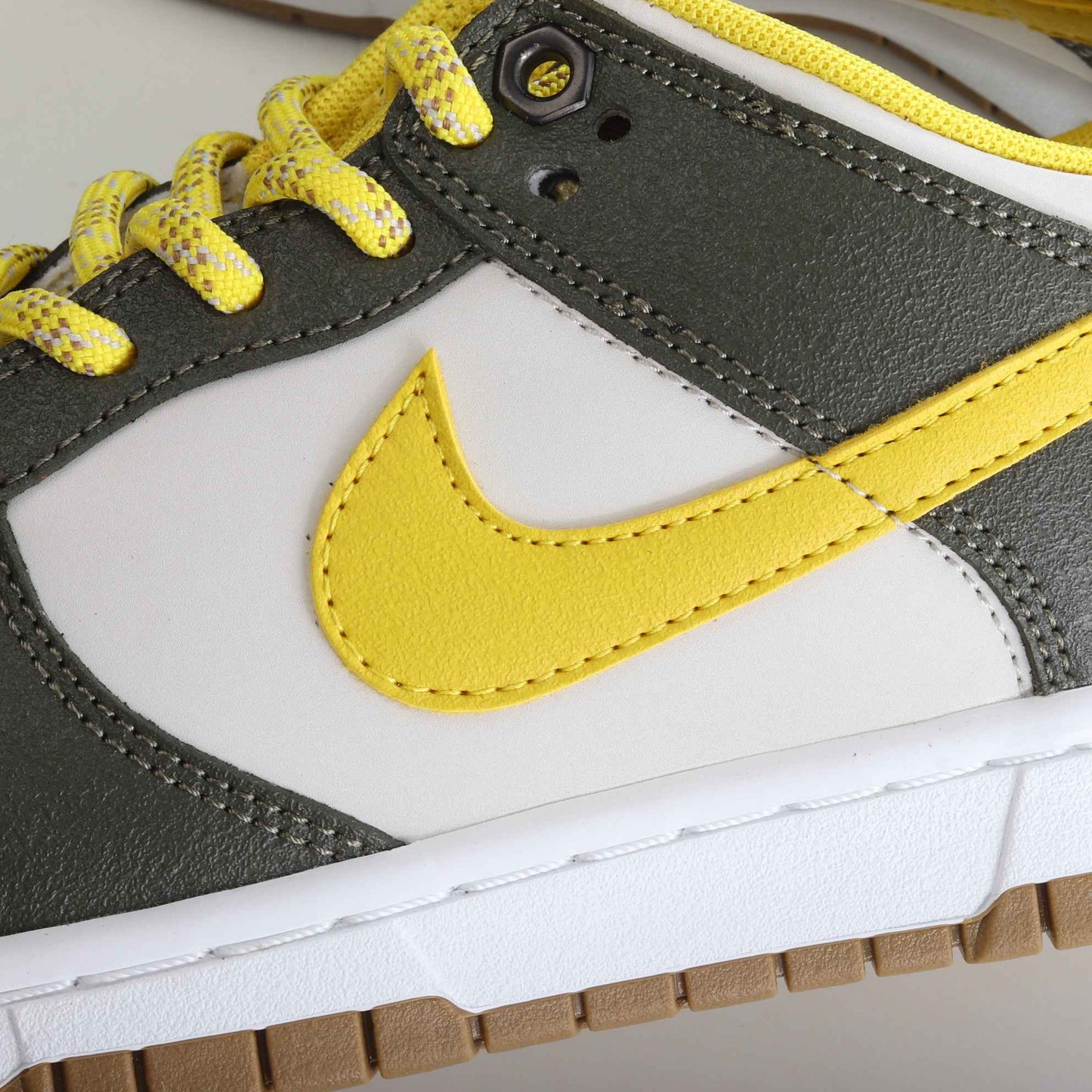 Nike SB Dunk Low