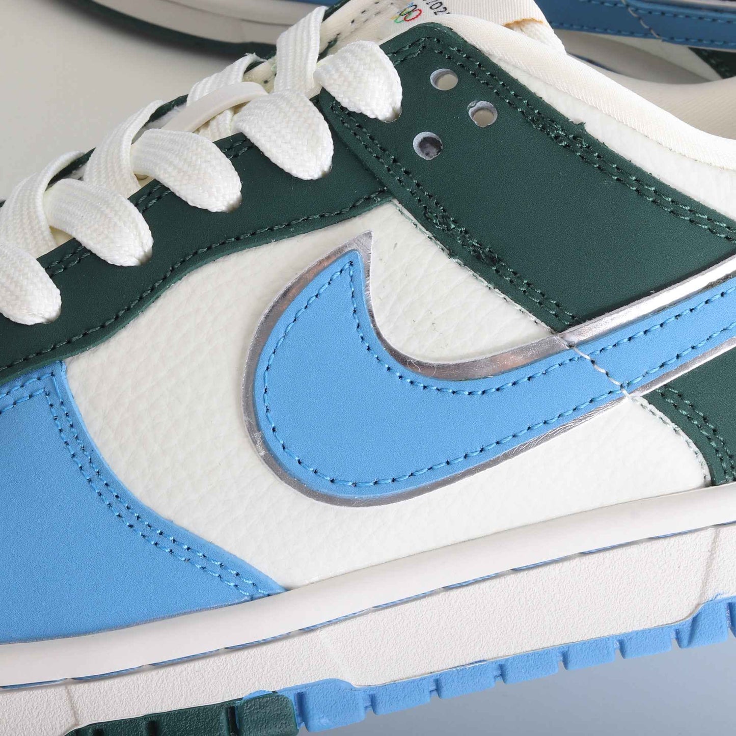 Nike SB Dunk Low