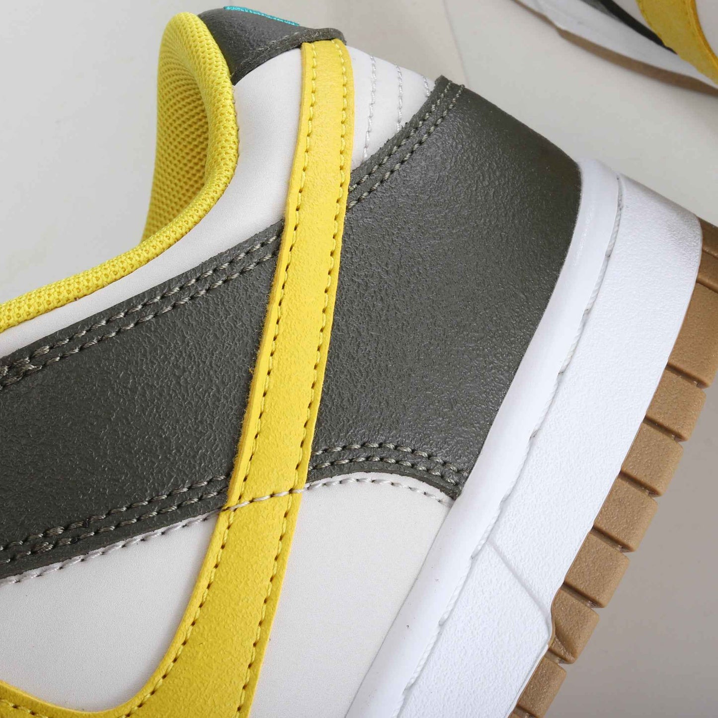Nike SB Dunk Low
