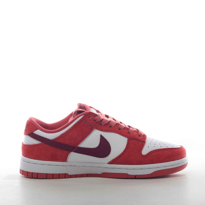 Nike SB Dunk Low