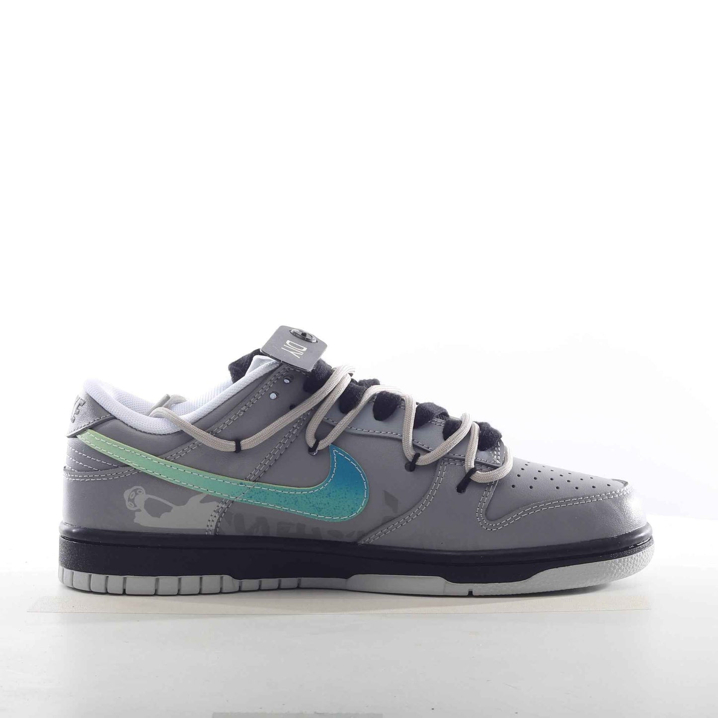Nike SB Dunk Low