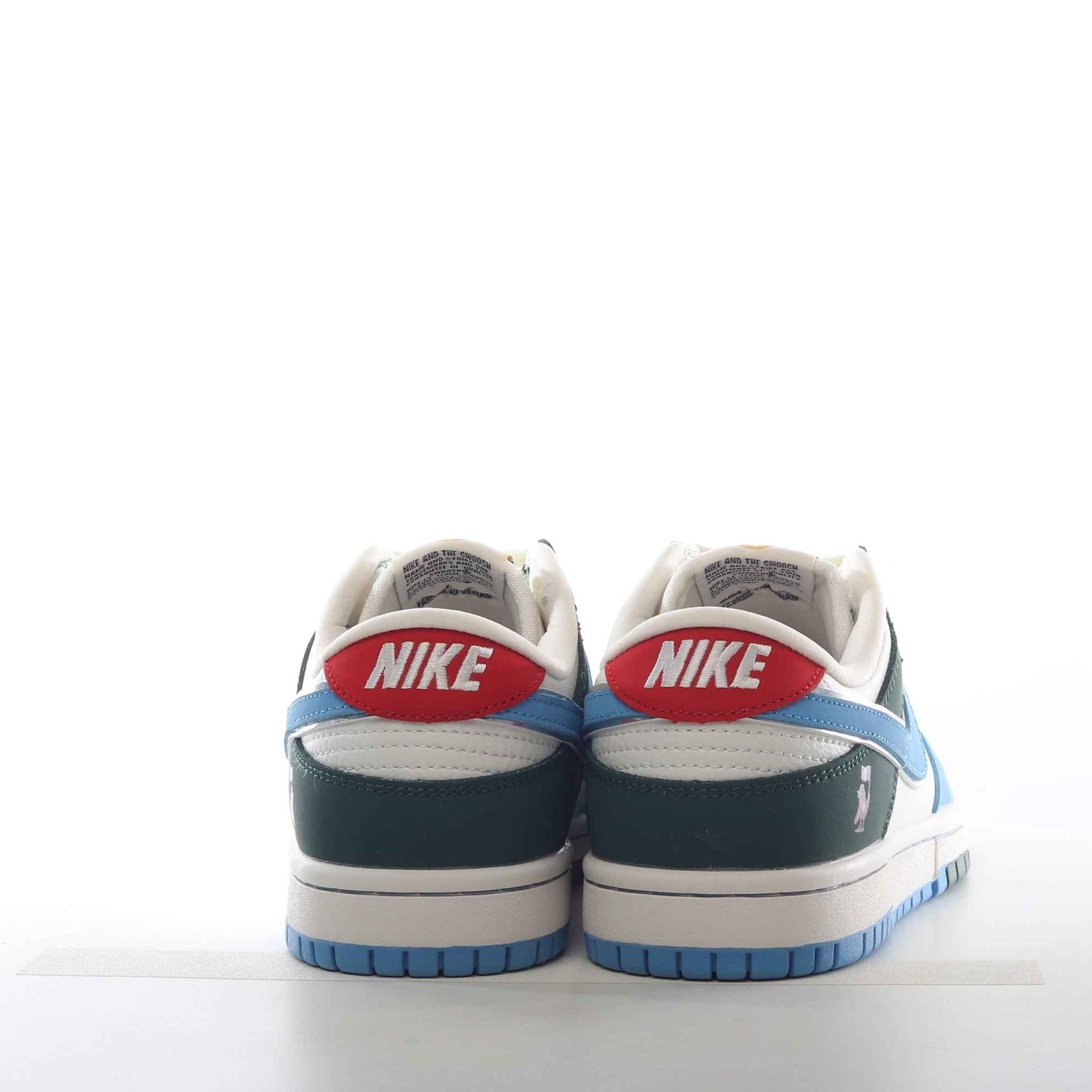 Nike SB Dunk Low