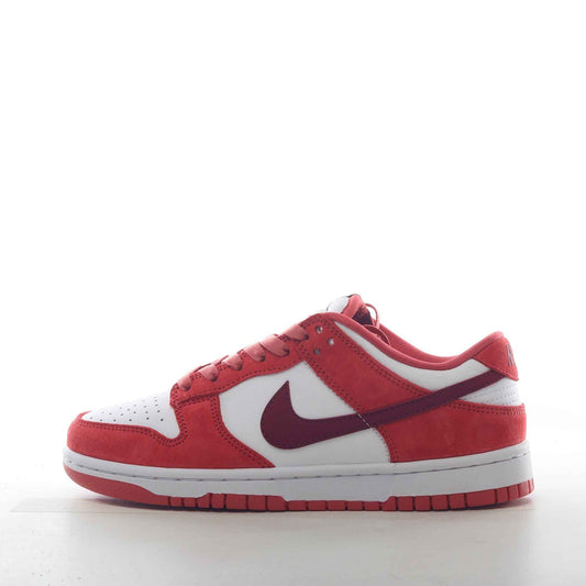 Nike SB Dunk Low