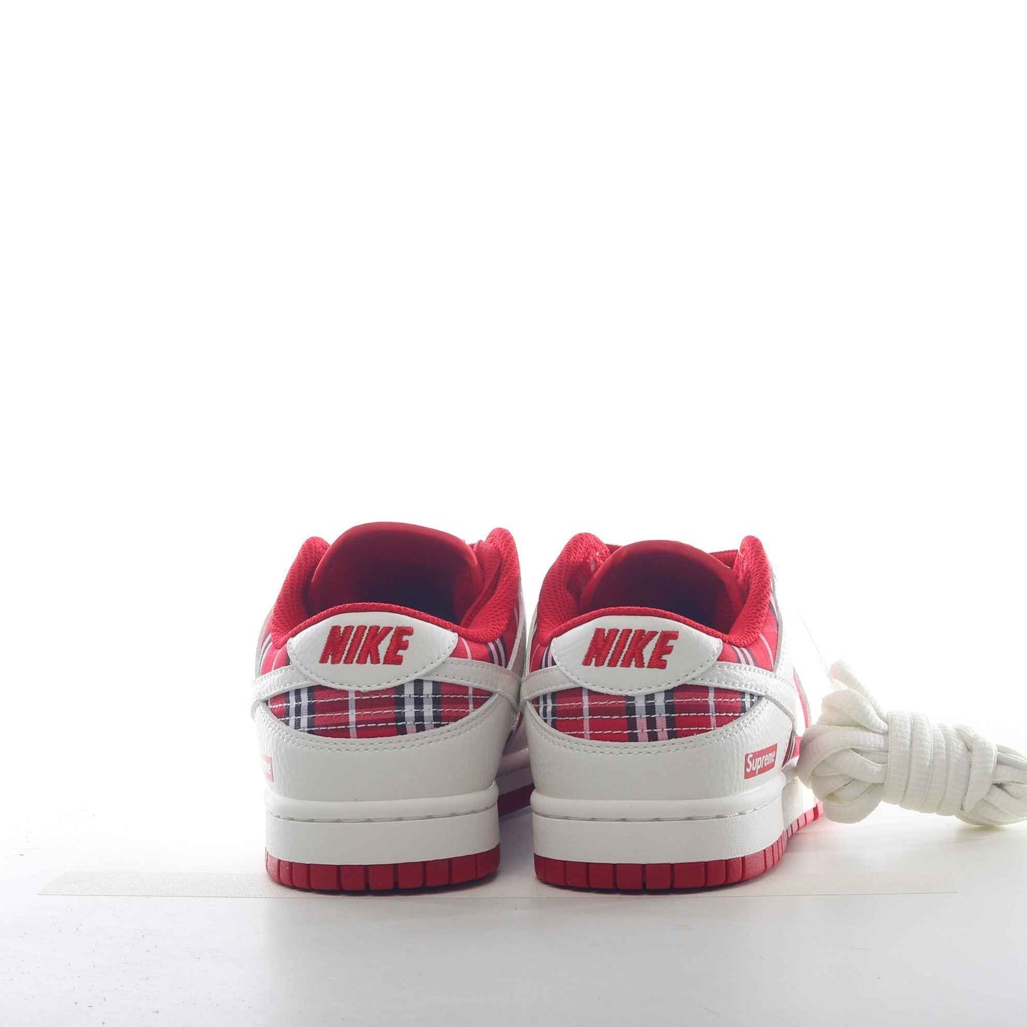 Nike SB Dunk Low