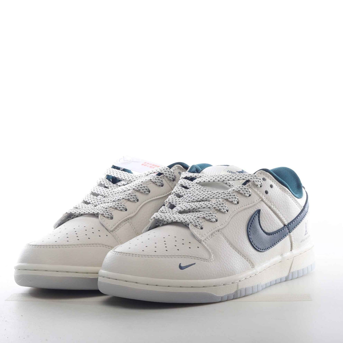 Nike SB Dunk Low