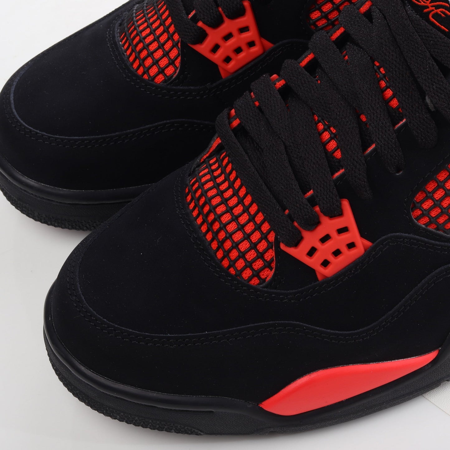 Nike Air Jordan 4 Retro Thunder Red